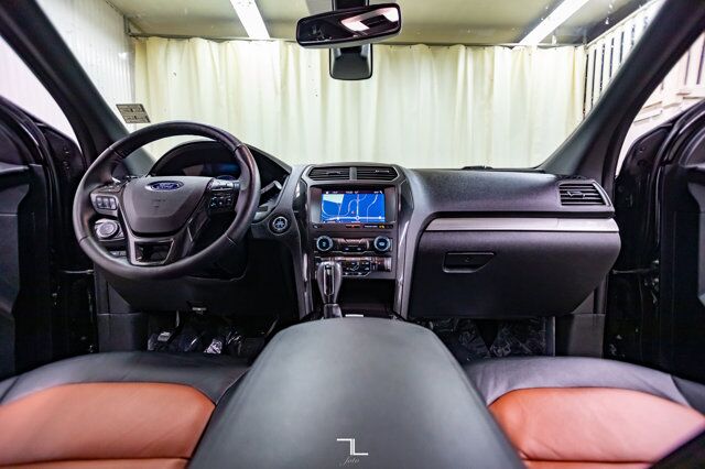 2019 Ford Explorer AWD XLT Leather Roof Nav BCam Red Deer AB