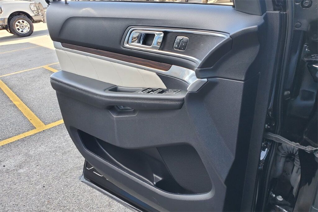 2019 Ford Explorer Limited Hondo TX