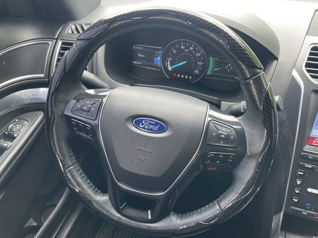 2019 Ford Explorer Limited~CLEAN CARFAX~ONLINE FINANCE~BLUETOOTH~LEATHER SEATS~MOONROOF / SUNROOF~NAVIGATION SYSTEM Sarasota FL