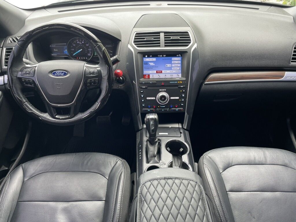 2019 Ford Explorer Limited~CLEAN CARFAX~ONLINE FINANCE~BLUETOOTH~LEATHER SEATS~MOONROOF / SUNROOF~NAVIGATION SYSTEM Sarasota FL