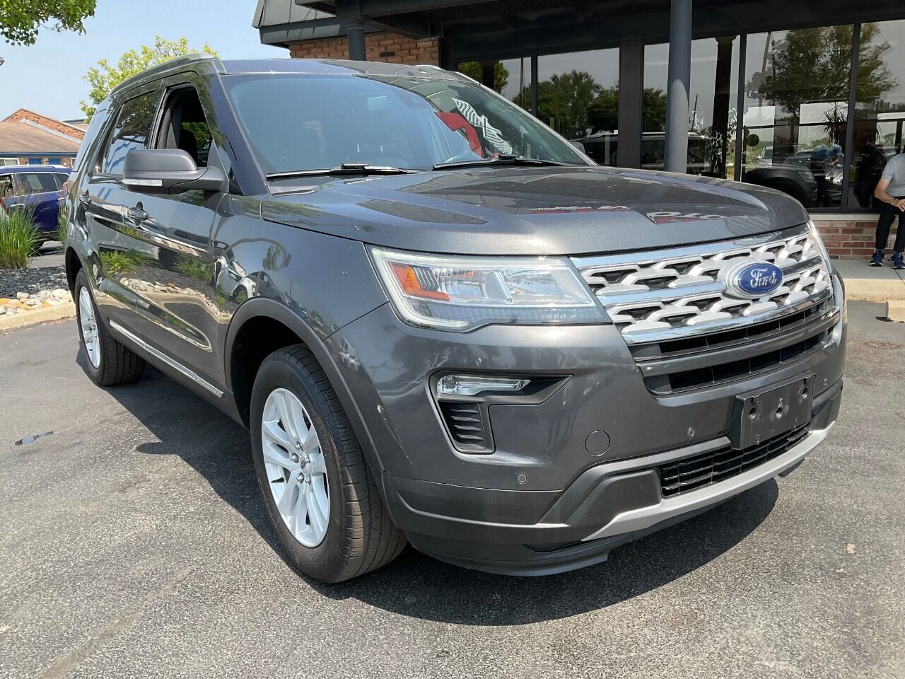 Used 2019 Ford Explorer XLT AWD 4dr SUV in Chesterfield MI