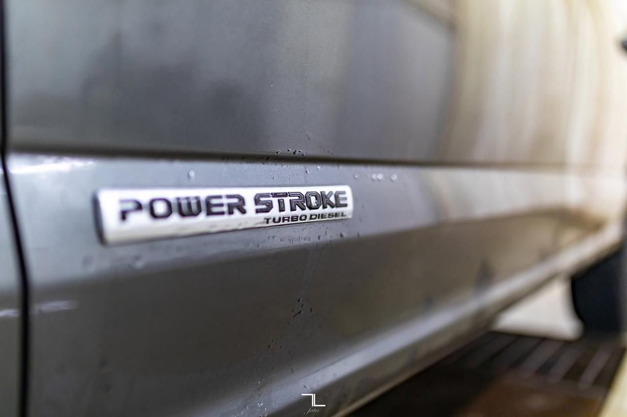 2019 Ford F-150 4x4 Super Crew Lariat Diesel Leather Roof Nav Red Deer AB