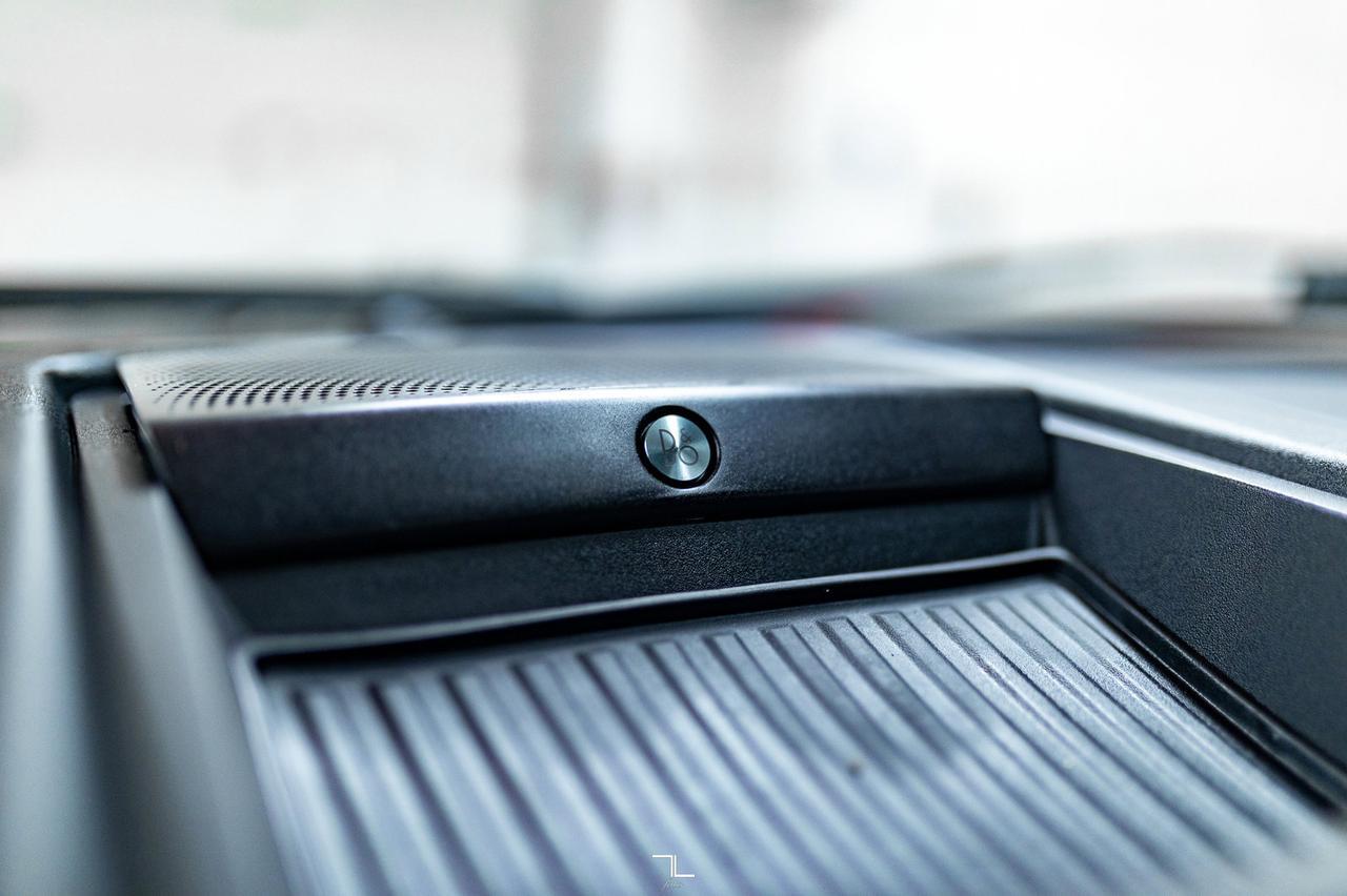 2019 Ford F-150 4x4 Super Crew Lariat FX4 Sport Leather Roof Nav Red Deer AB