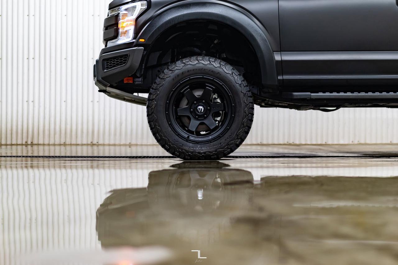 2019 Ford F-150 4x4 Super Crew Lariat Lift Wheels Leather Roof Nav Red Deer AB