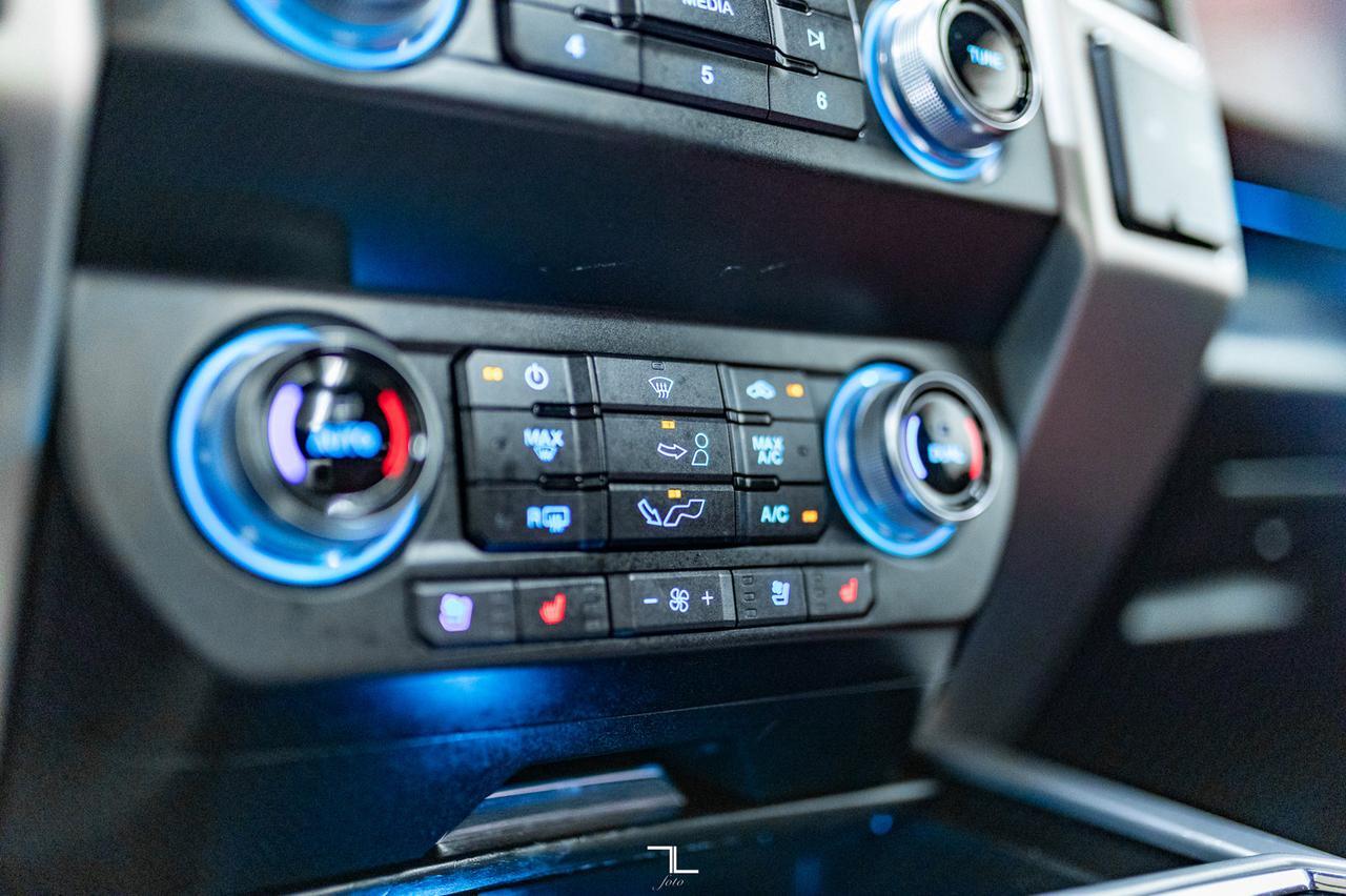 2019 Ford F-150 4x4 Super Crew Platinum Leather Roof Nav BCam Red Deer AB