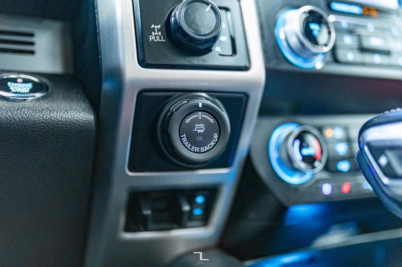 2019 Ford F-150 4x4 Super Crew Platinum Leather Roof Nav BCam Red Deer AB