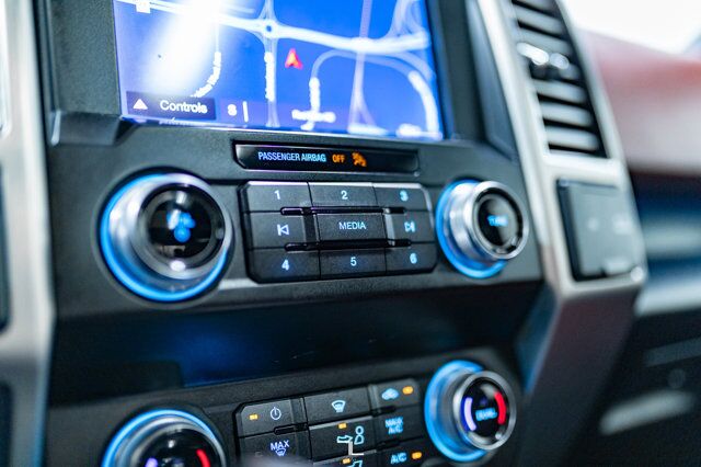 2019 Ford F-150 4x4 Super Crew Platinum Leather Roof Nav BCam Red Deer AB