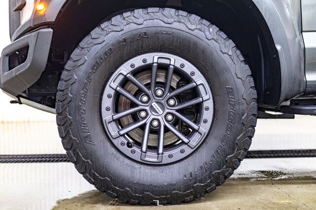 2019 Ford F-150 4x4 Super Crew Raptor Leather Roof Nav BCam Red Deer AB