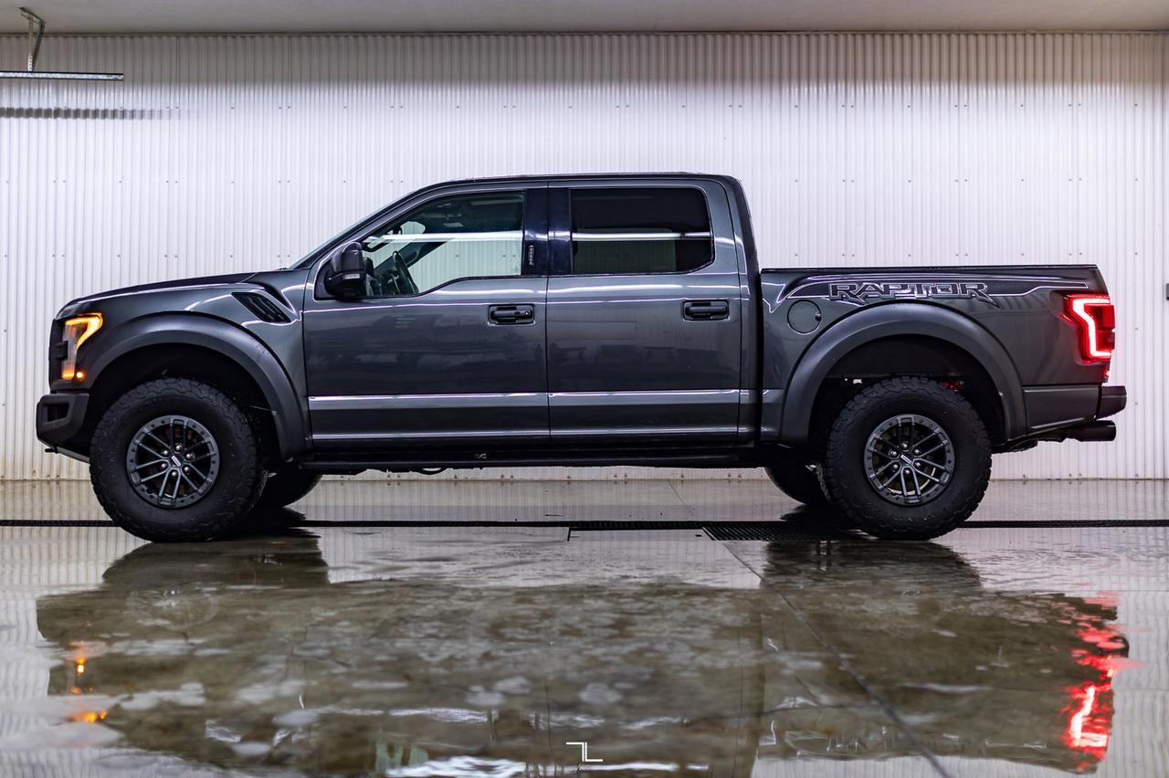 2019 Ford F-150 4x4 Super Crew Raptor Leather Roof Nav BCam Red Deer AB