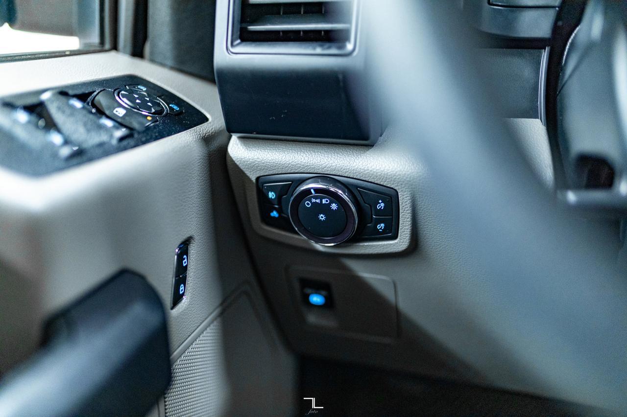 2019 Ford F-150 4x4 Super Crew STX BCam Red Deer AB