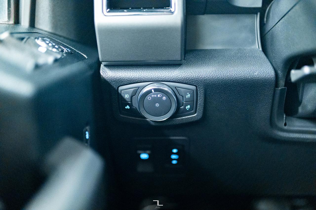 2019 Ford F-150 4x4 Super Crew XLT FX4 Nav Roof BCam Red Deer AB