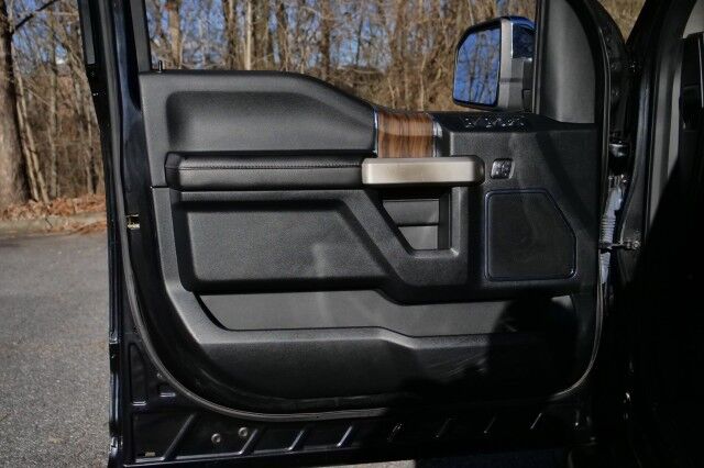 2019 Ford F-150 LARIAT 4X4 / Tech PKG / Pano Sunroof! High Point NC