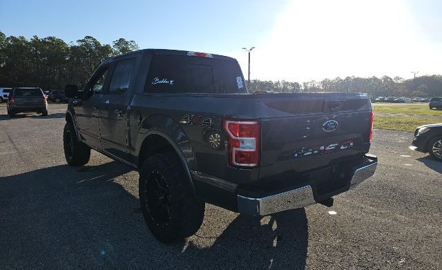 2019 Ford F-150 LARIAT LIFTED AND LOADED 5.0