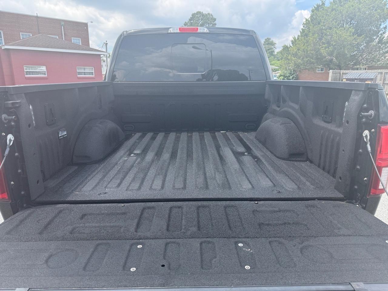 2019 Ford F-150 LARIAT, MOONROOF, WIFI, HEATED/VENTILATED SEATS, HEATED REAR SEATS, POWER FOLDING MIRRORS, B&O SPEAKERS, BLUETOOTH, BED LINER, TOW PACKAGE, RUNNING BOARDS, CLEAN CARFAX, COME AND TEST DRIVE TODAY! Norfolk VA