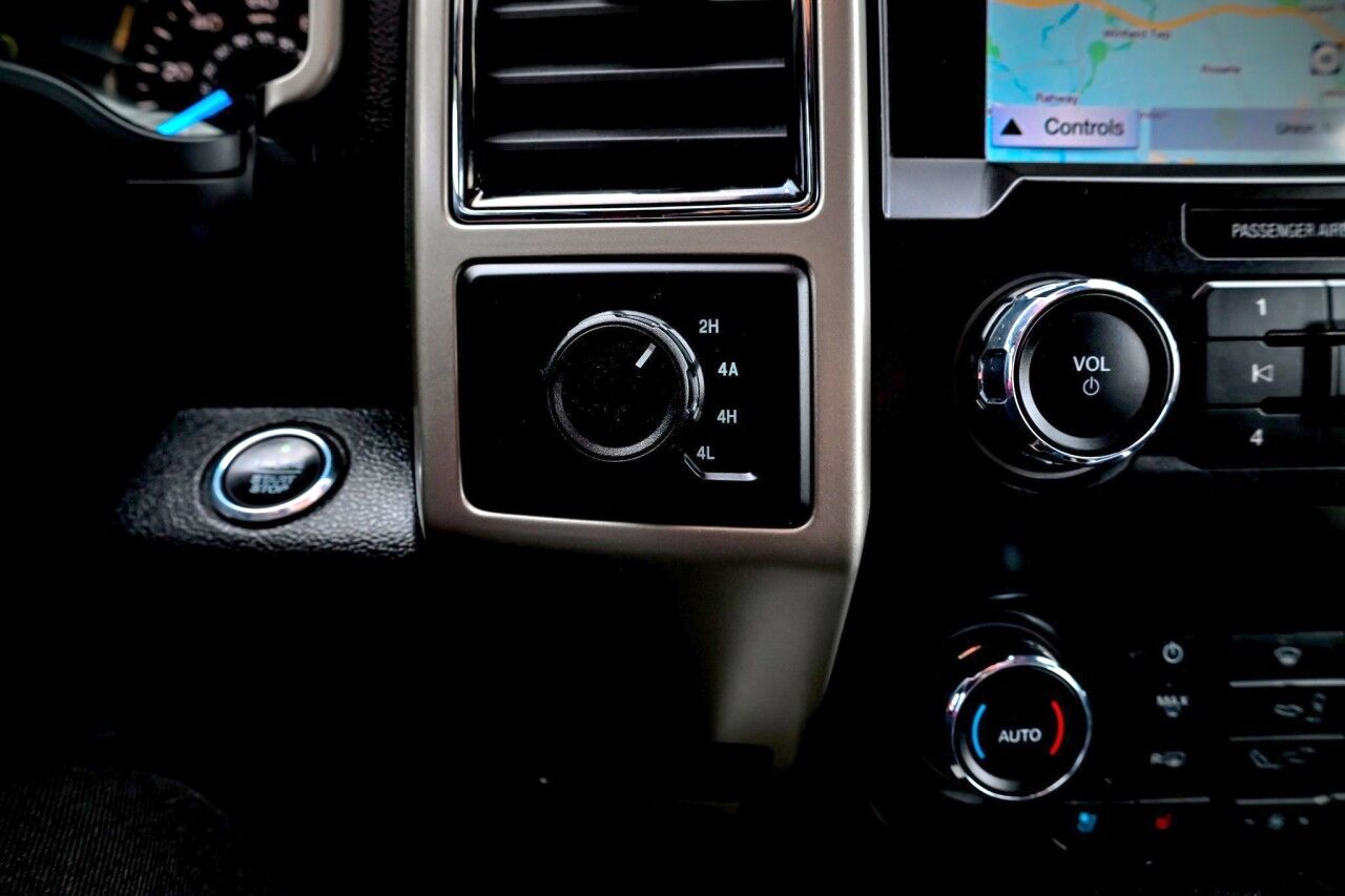 2019 Ford F-150 LARIAT, Nav, 20'' Chrome Wheels, Appearence Pkg Springfield NJ