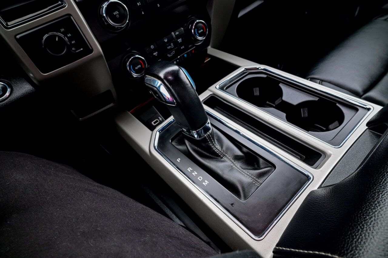 2019 Ford F-150 LARIAT, Nav, 20'' Chrome Wheels, Appearence Pkg Springfield NJ