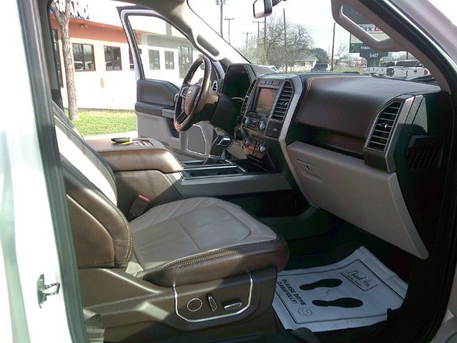 2019 Ford F-150 Platinum SuperCrew 5.5-ft. Bed 4WD San Antonio TX