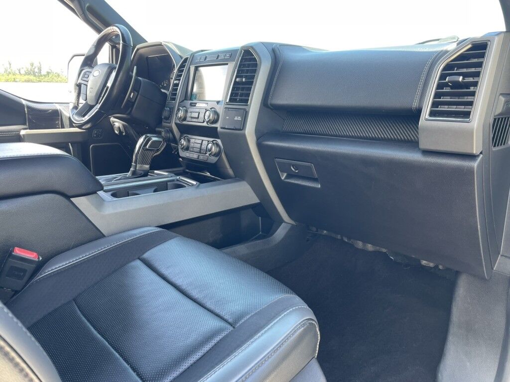 2019 Ford F-150 Raptor~4X4~5.6&apos; BED LENGTH~ADJUSTABLE LUMBAR SUPPORT~APPLE CARPLAY~BLIND SPOT WARNING~CRASH SENSORS~ECOBOOST~LEATHER SEATS~LUXURY PACKAGE~POWER LOCLING TAILGATE~REMOVABLE TAILGATE~TECHNOLOGY PACKAGE~TOW/HAUL MODE Sarasota FL