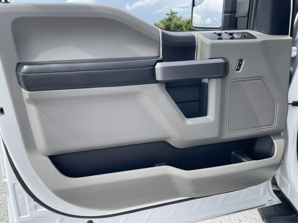 2019 Ford F-150 XL~4X4~RUNNING BOARDS~1 OWNER/CLEAN CARFAX~CRUISE CONTROL~POWER LOCKS~ONLINE FINANCE AND SHIPPING AVAILABLE!!!! Sarasota FL