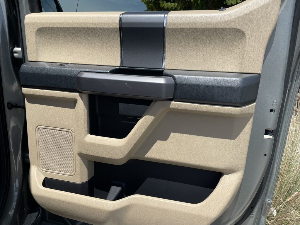 2019 Ford F-150 XL~CLEAN CAR-FAX~1 OWNER~EXCELLENT CONDITION~4X2~BLUETOOTH~ECOBOOST~PANORAMIC MOONROOF / SUNROOF~TOW/HAUL MODE Sarasota FL