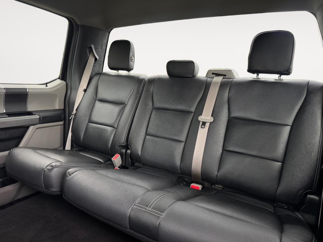 2019 Ford F-150 XLT, 4X4, LIFTED 35&apos;S, TONNEAU COVER, LEATHER SEATS, ANDROID AUTO & APPLE CAR PLAY, KEYPAD ENTRY, CLEAN CARFAX, TRUCKS THIS CLEAN ARE HARD TO FIND, DRIVE HOME IN A NEW TRUCK TODAY!!! Norfolk VA