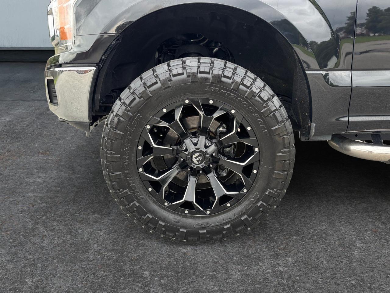 2019 Ford F-150 XLT, 4X4, LIFTED 35&apos;S, TONNEAU COVER, LEATHER SEATS, ANDROID AUTO & APPLE CAR PLAY, KEYPAD ENTRY, CLEAN CARFAX, TRUCKS THIS CLEAN ARE HARD TO FIND, DRIVE HOME IN A NEW TRUCK TODAY!!! Norfolk VA