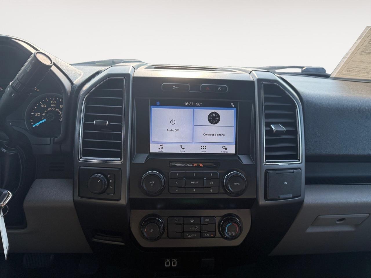 2019 Ford F-150 XLT 5.0L V8 4X4, BLUETOOTH, BACKUP CAMERA, TOW PACKAGE, BED LINER, POWER MIRRORS, NAVIGATION, CLEAN CARFAX, THIS TRUCK IS SURE TO BLOW YOUR MIND! Norfolk VA