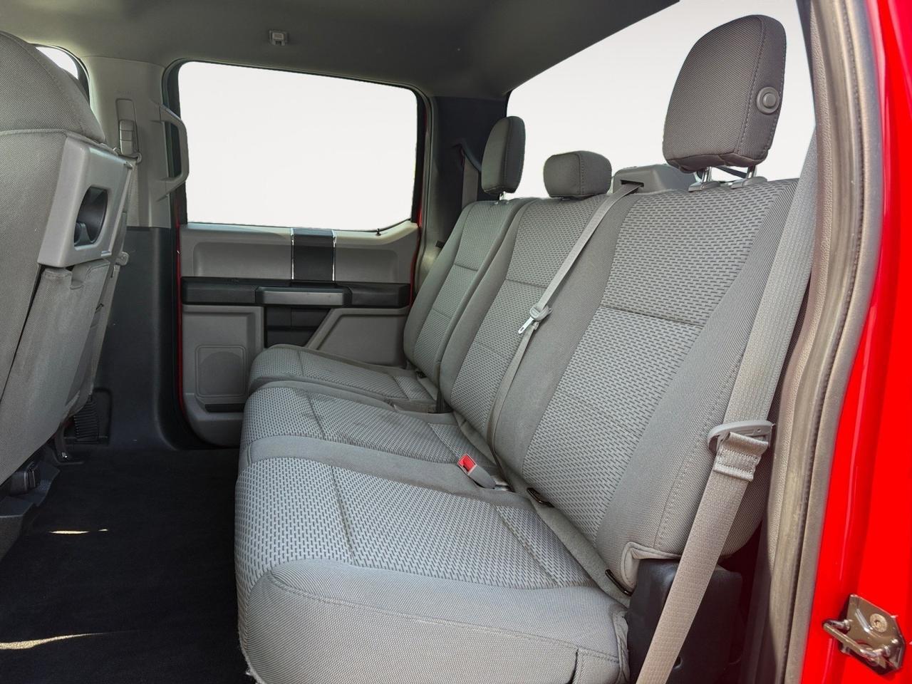 2019 Ford F-150 XLT 5.0L V8 4X4, BLUETOOTH, BACKUP CAMERA, TOW PACKAGE, BED LINER, POWER MIRRORS, NAVIGATION, CLEAN CARFAX, THIS TRUCK IS SURE TO BLOW YOUR MIND! Norfolk VA