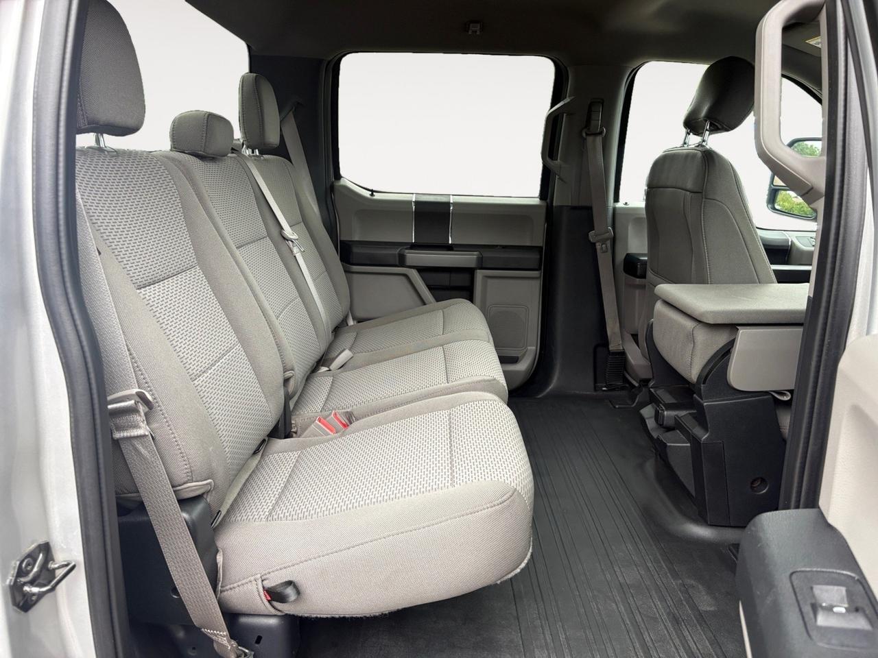 2019 Ford F-150 XLT, TOW PACKAGE, HARD TONNEAU COVER, BACKUP CAMERA, PARKING SENSORS, RUNNING BOARDS, AUTO START/STOP, PRE COLLISION ASSIST, REMOTE START, CLEAN CARFAX, TEST DRIVE THIS FORD TODAY! Virginia Beach VA