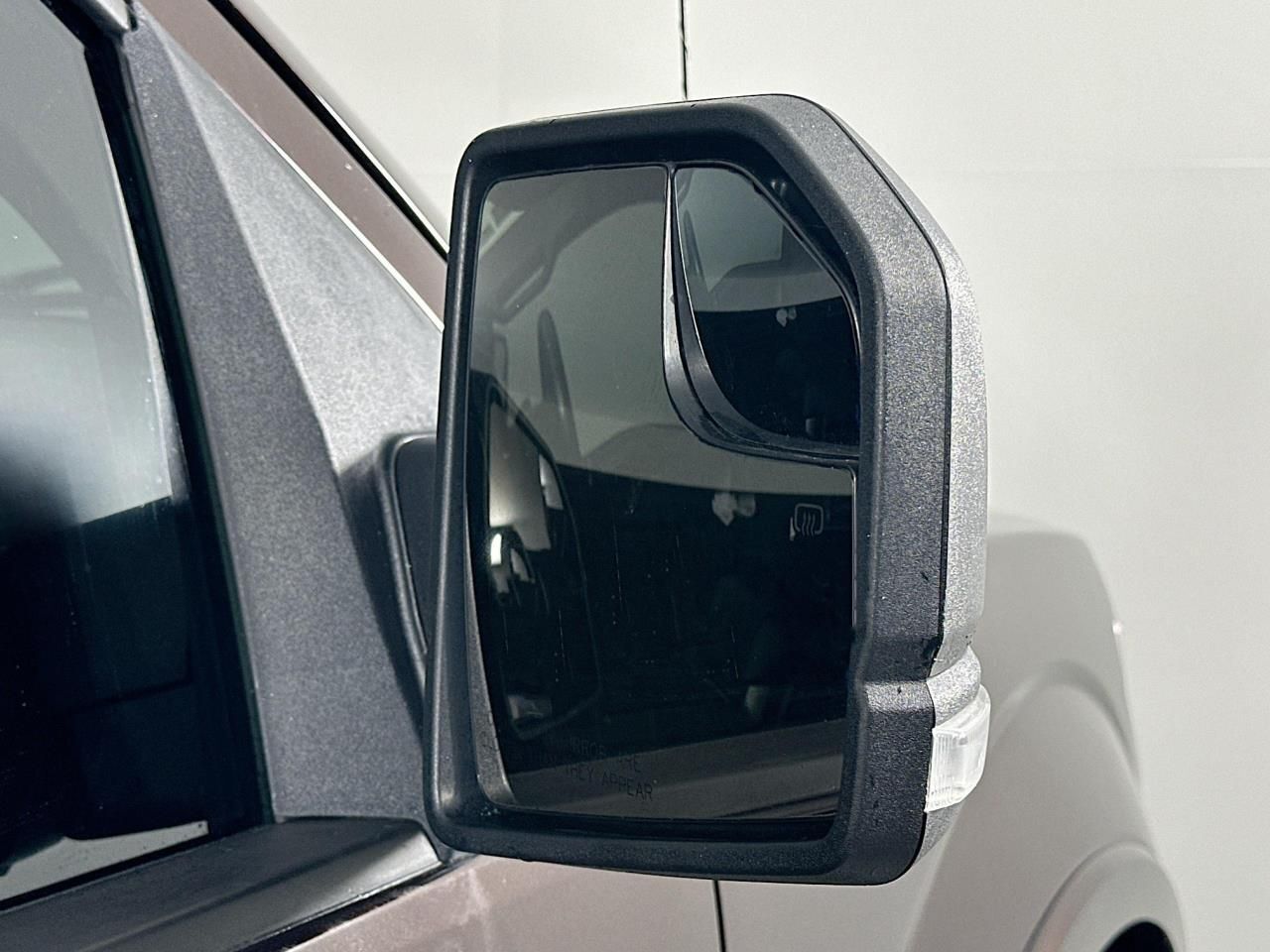 2019 Ford F-150 XLT photo 3