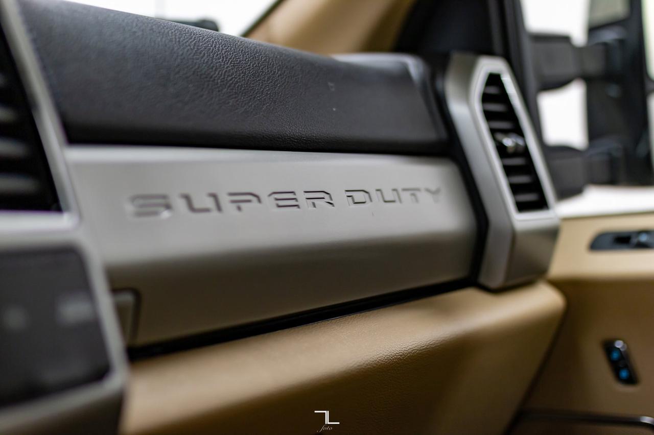 2019 Ford F-250 4x4 Crew Cab Lariat Leather Nav BCam Red Deer AB