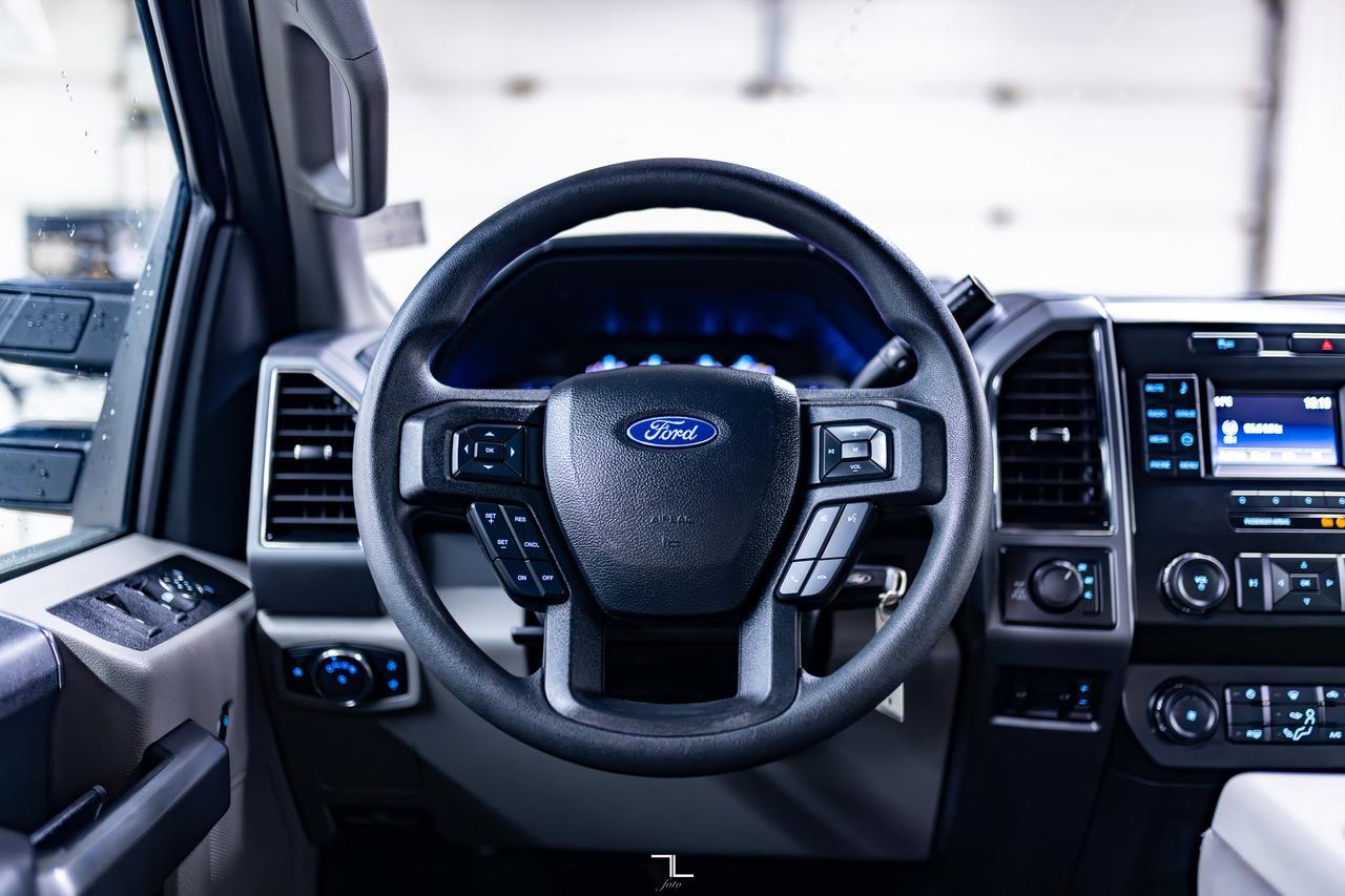 2019 Ford F-250 4x4 Crew Cab XLT BCam Red Deer AB