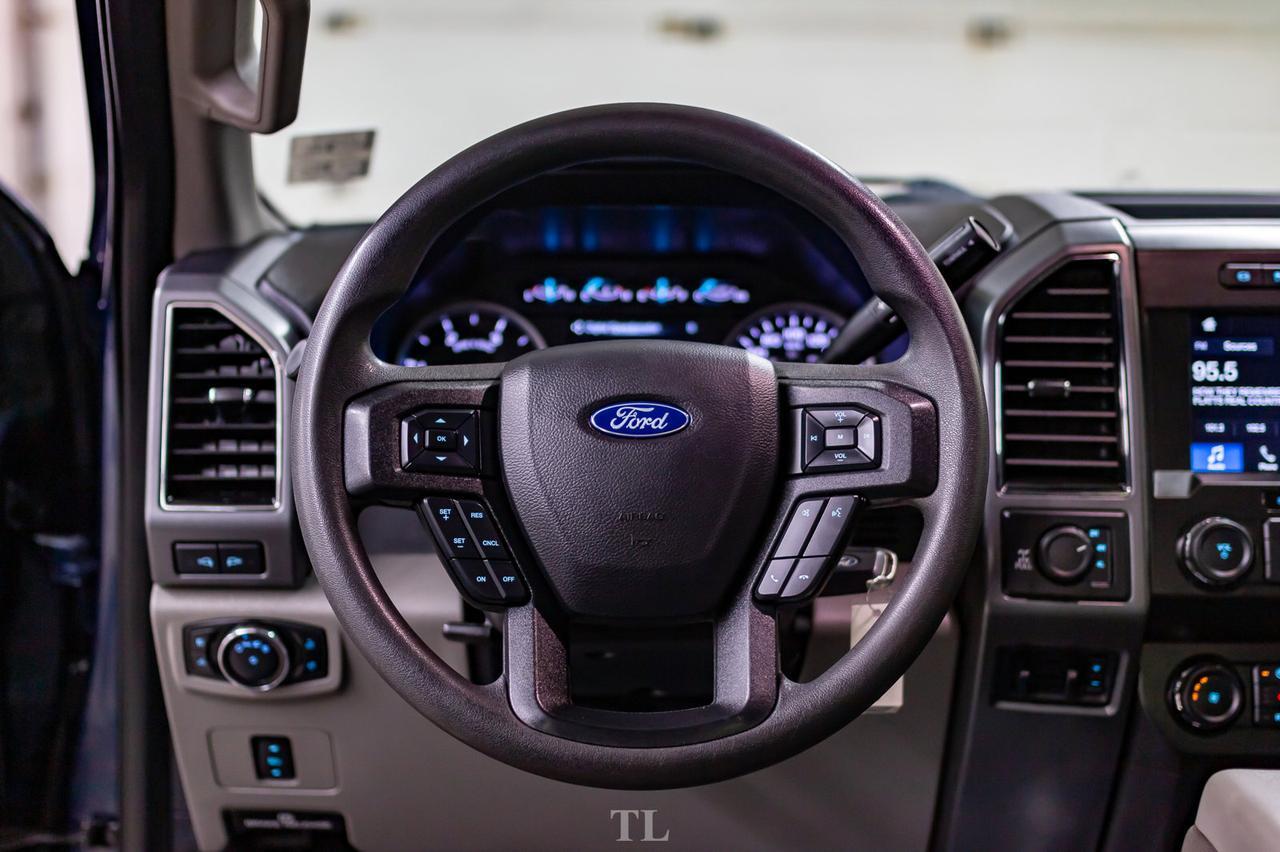 2019 Ford F-250 4x4 Crew Cab XLT Diesel Lift Nav BCam Red Deer AB