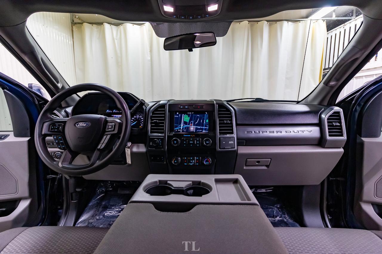 2019 Ford F-250 4x4 Crew Cab XLT Diesel Lift Nav BCam Red Deer AB