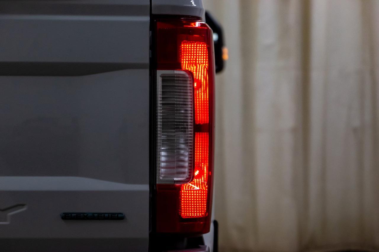 2019 Ford F-250 4x4 Crew Cab XLT FX4 BCam Red Deer AB