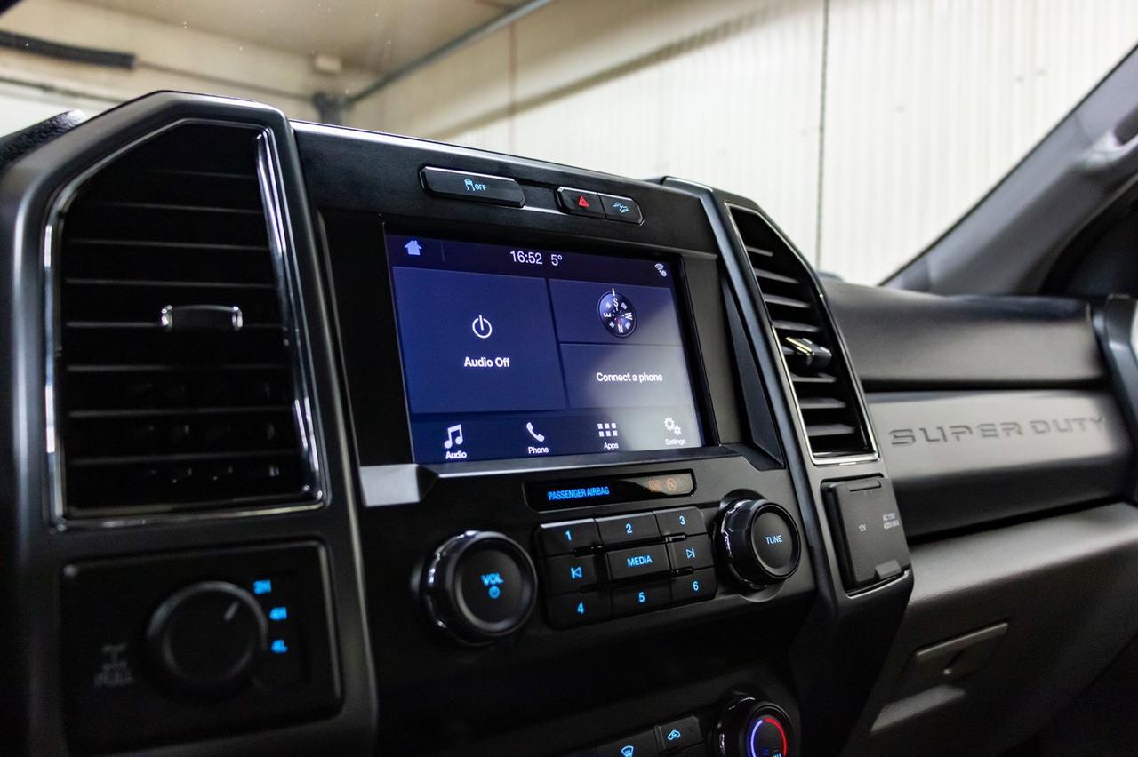 2019 Ford F-250 4x4 Crew Cab XLT FX4 BCam Red Deer AB