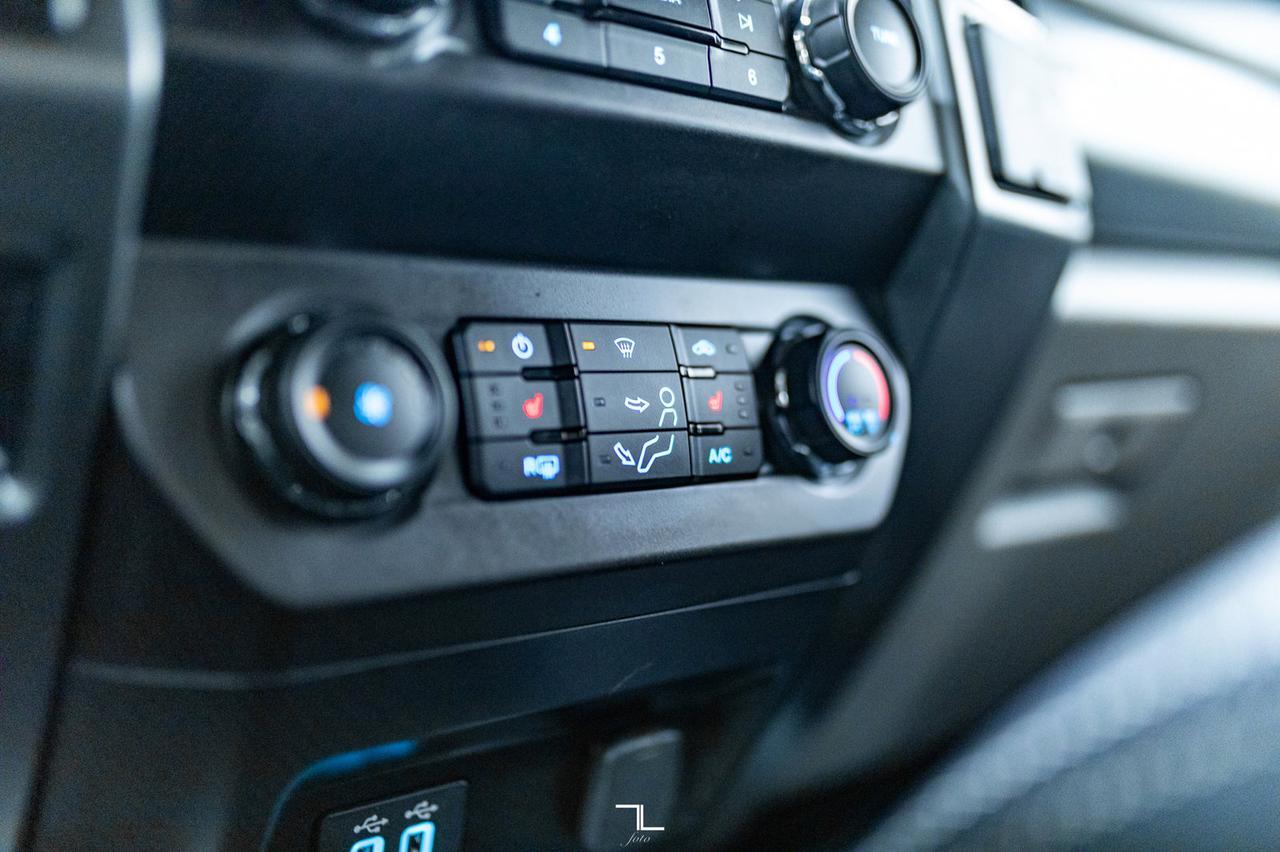 2019 Ford F-250 4x4 Crew Cab XLT FX4 Leather BCam Red Deer AB