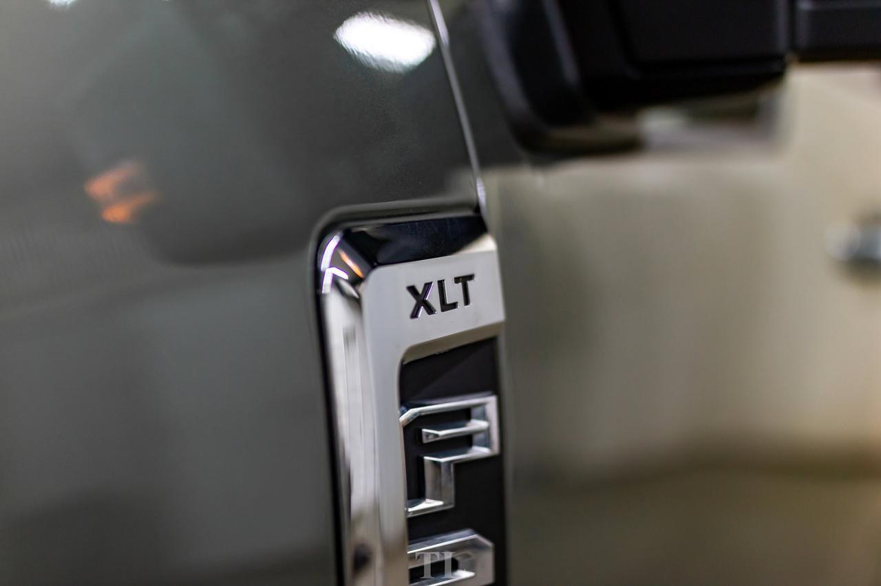 2019 Ford F-250 4x4 Crew Cab XLT FX4 Nav BCam Red Deer AB