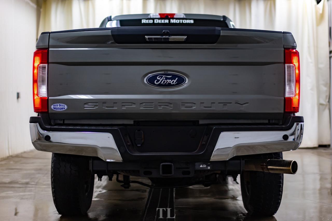 2019 Ford F-250 4x4 Crew Cab XLT FX4 Nav BCam Red Deer AB