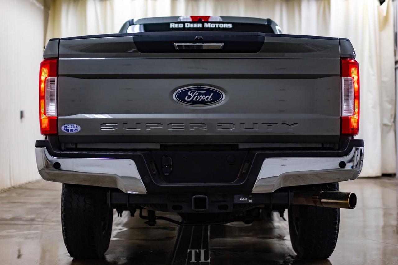 2019 Ford F-250 4x4 Crew Cab XLT FX4 Nav BCam Red Deer AB