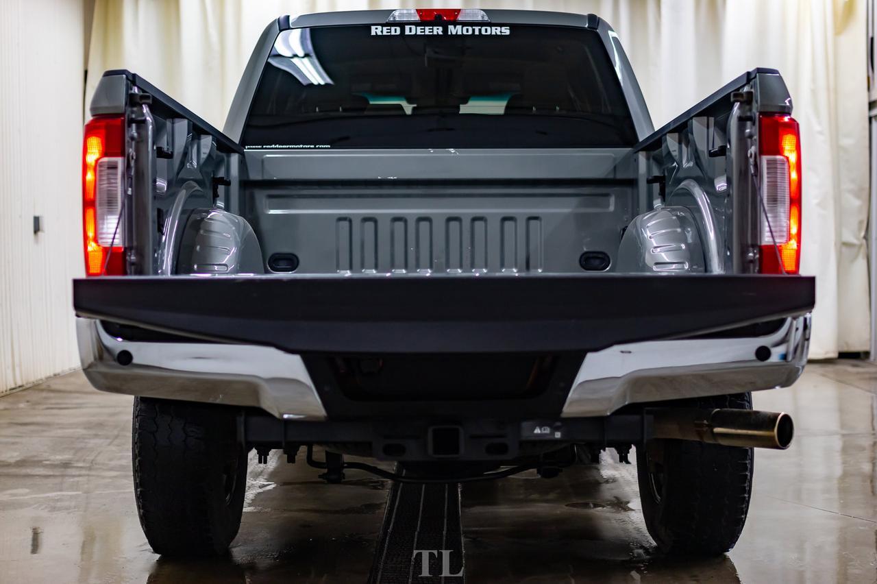 2019 Ford F-250 4x4 Crew Cab XLT FX4 Nav BCam Red Deer AB