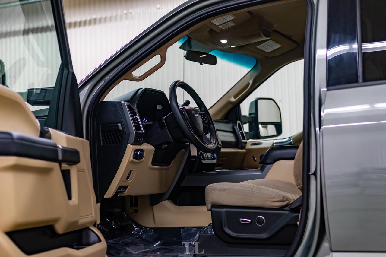 2019 Ford F-250 4x4 Crew Cab XLT FX4 Nav BCam Red Deer AB