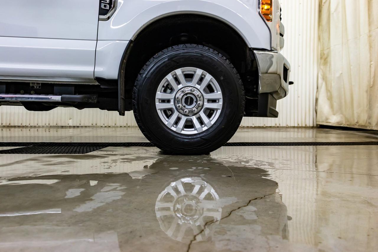 2019 Ford F-250 4x4 Crew Cab XLT FX4 Red Deer AB