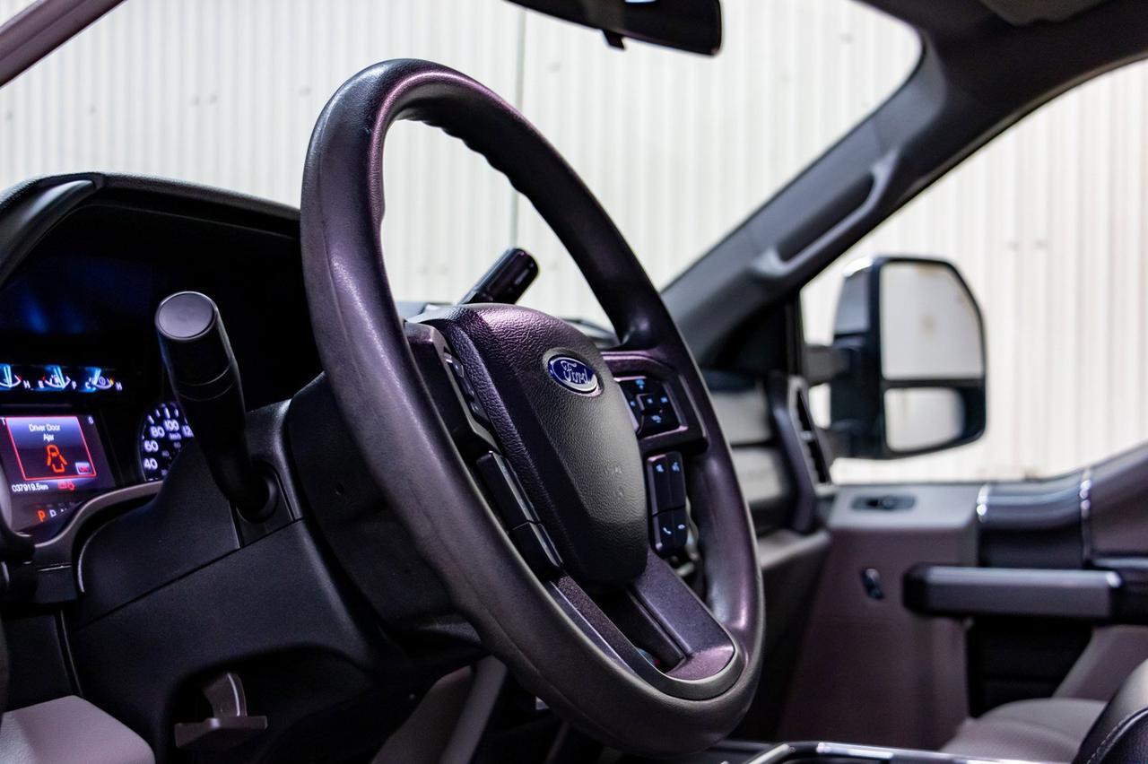 2019 Ford F-250 4x4 Crew Cab XLT Nav BCam Red Deer AB