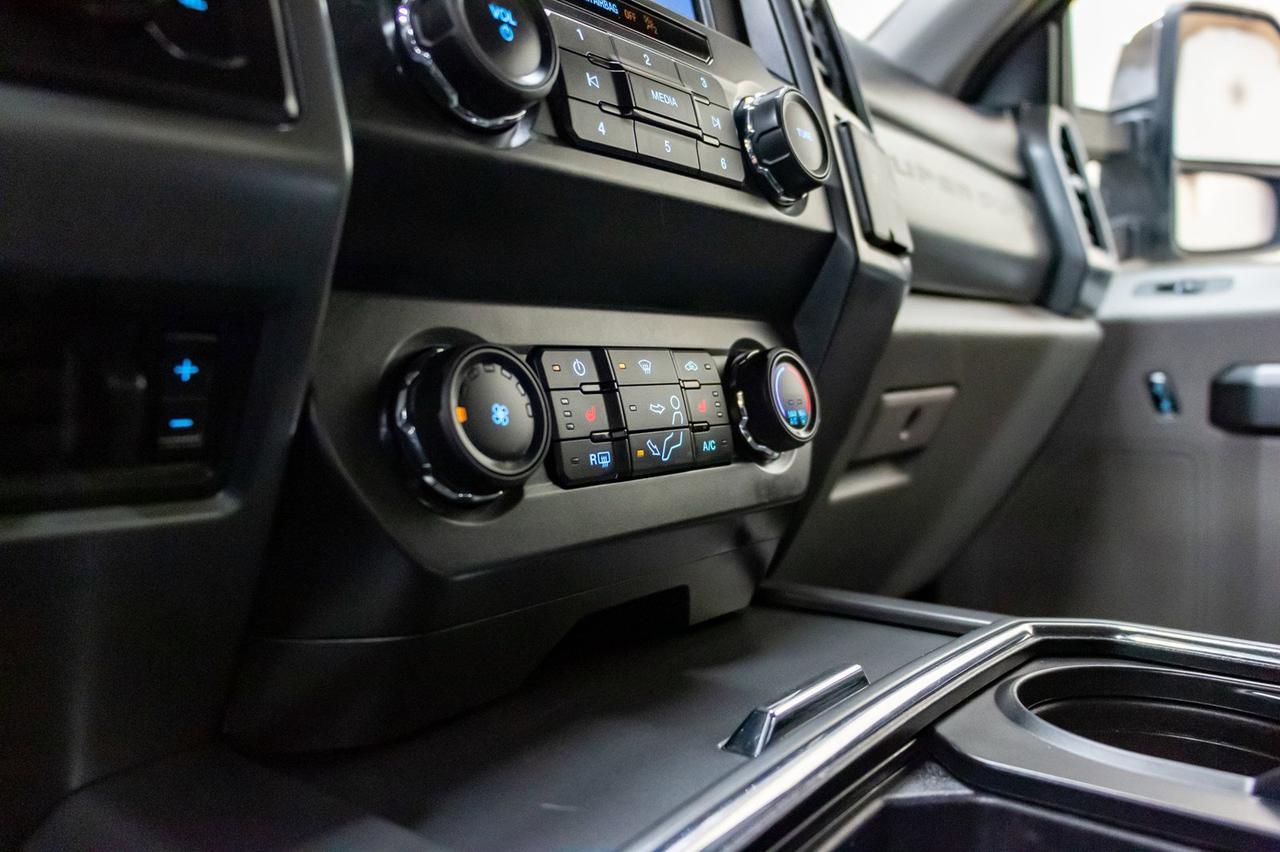 2019 Ford F-250 4x4 Crew Cab XLT Nav BCam Red Deer AB