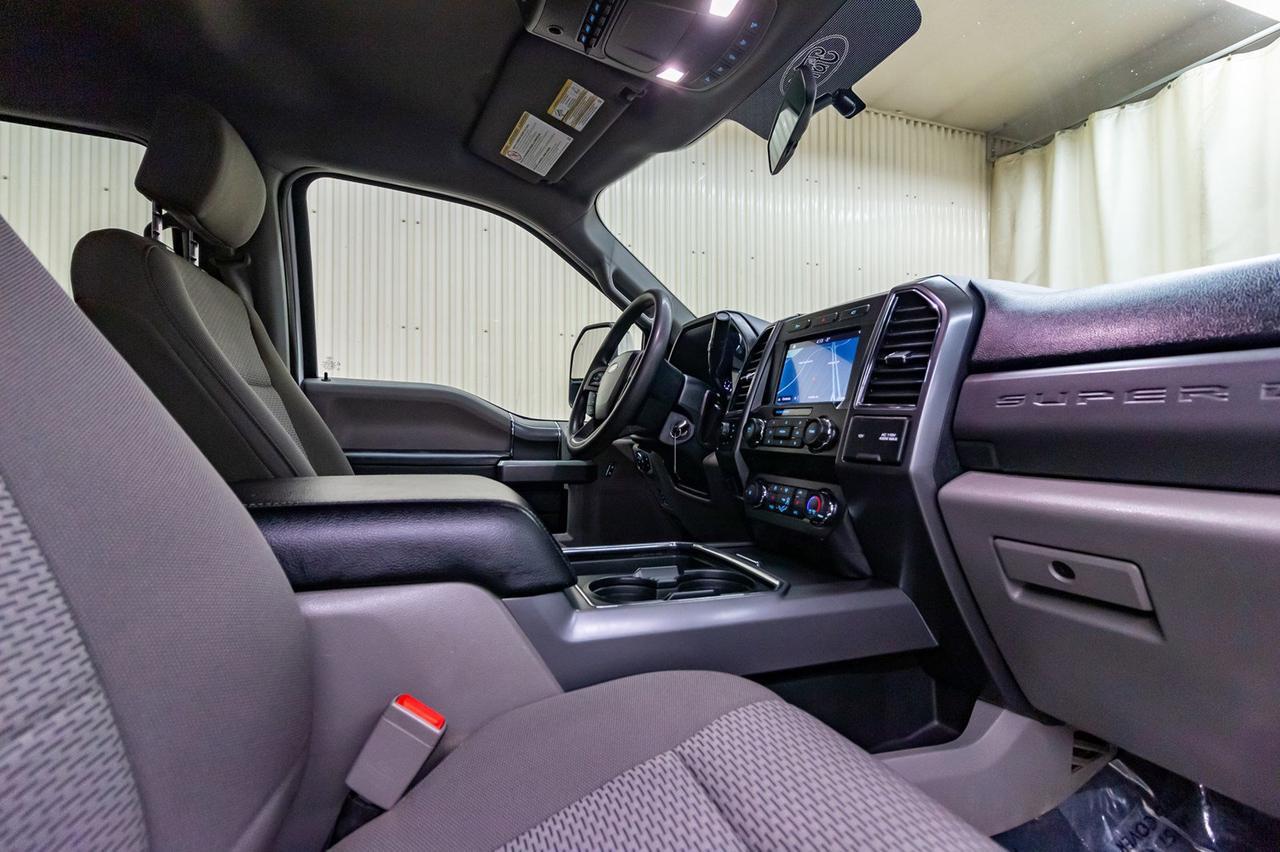 2019 Ford F-250 4x4 Crew Cab XLT Nav BCam Red Deer AB