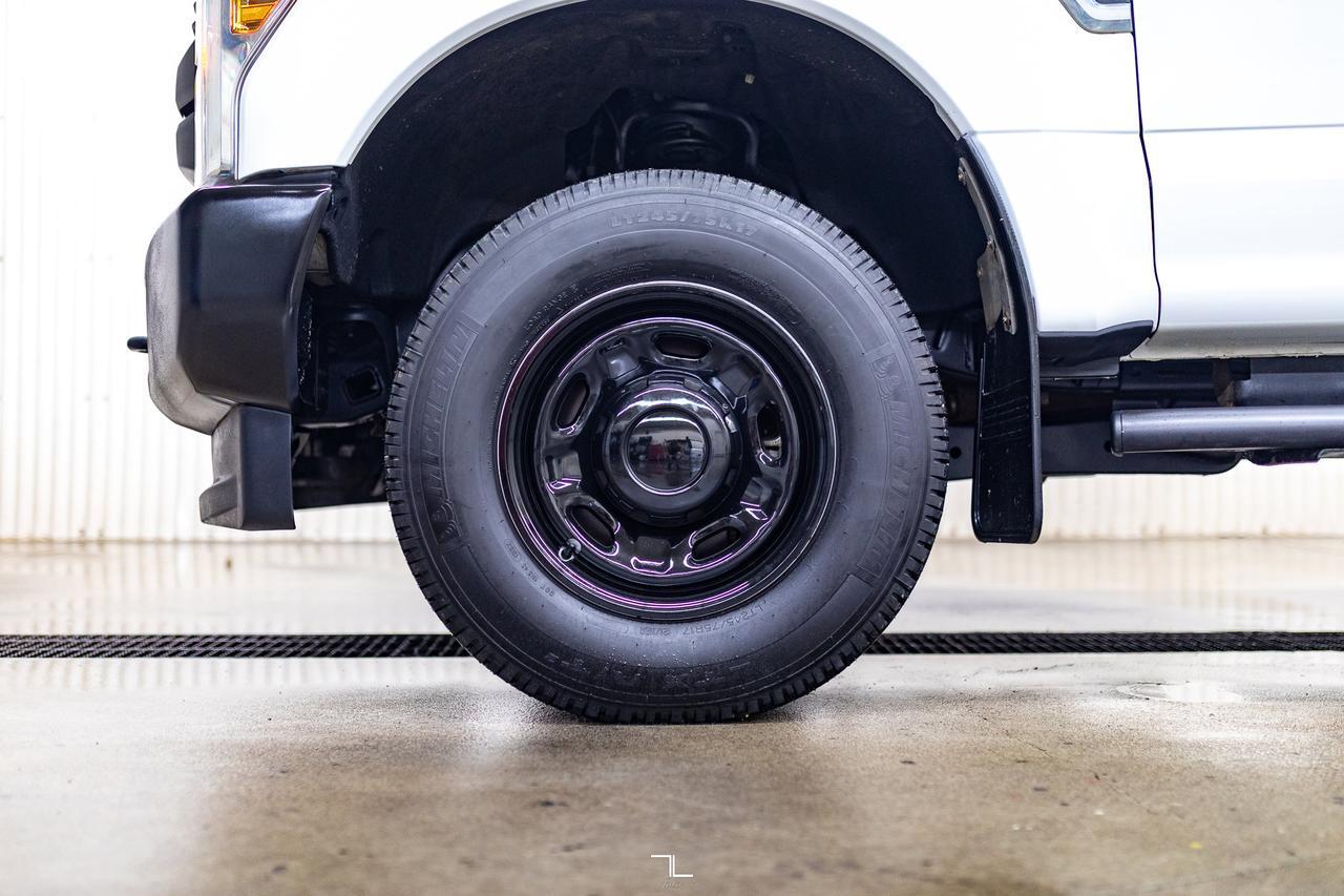 2019 Ford F-250 4x4 Reg Cab XL Longbox Red Deer AB