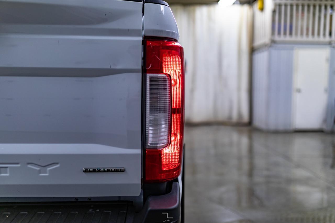 2019 Ford F-250 4x4 Super Cab XL Longbox BCam Red Deer AB