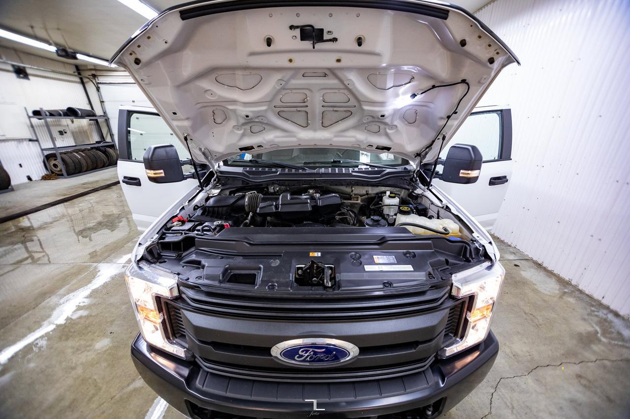 2019 Ford F-250 4x4 Super Cab XL Longbox BCam Red Deer AB