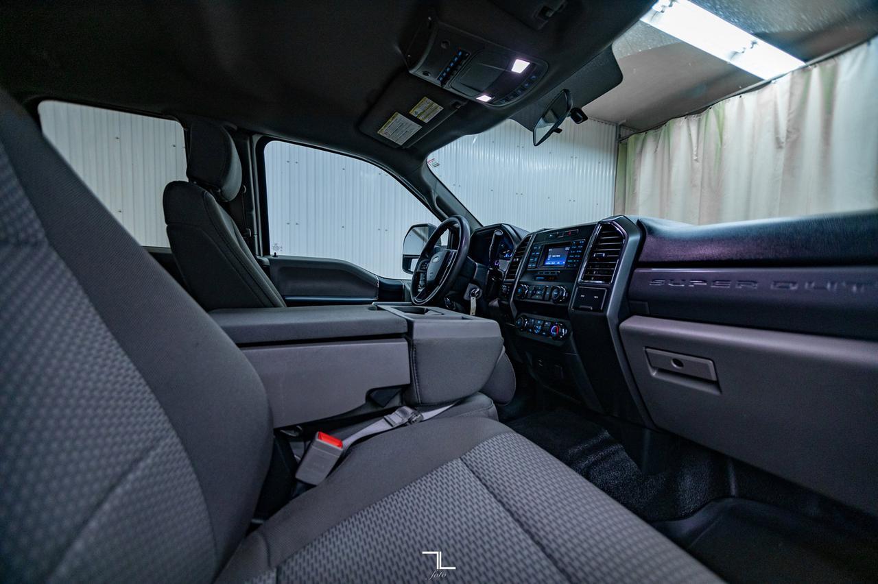 2019 Ford F-250 4x4 Super Cab XLT Longbox BCam Red Deer AB